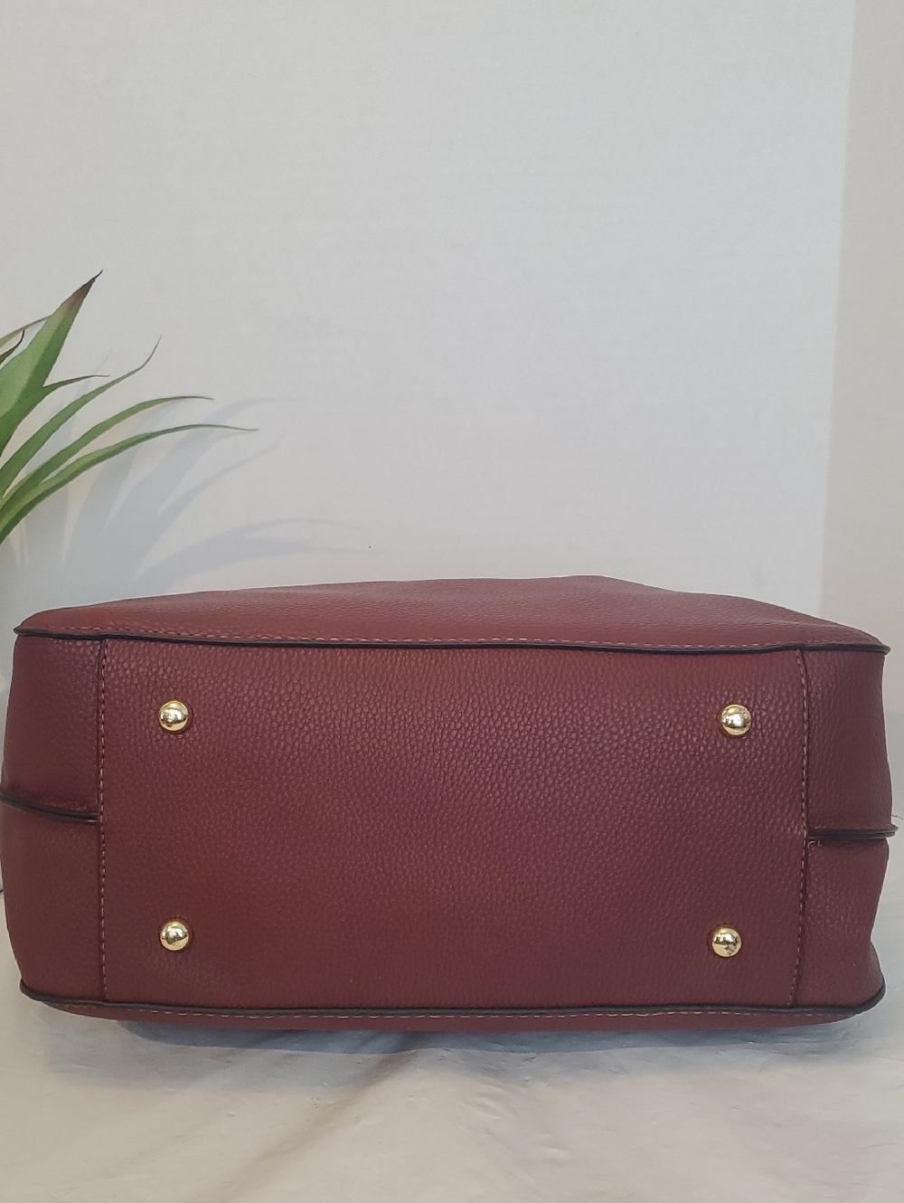 London Fog Burgundy Shoulder Bag with Tan Strap and Tassel - Picture 4 of 5